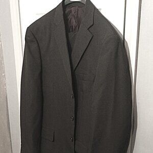 Joseph Michael Men 2 Piece Olive Green Suit    44L